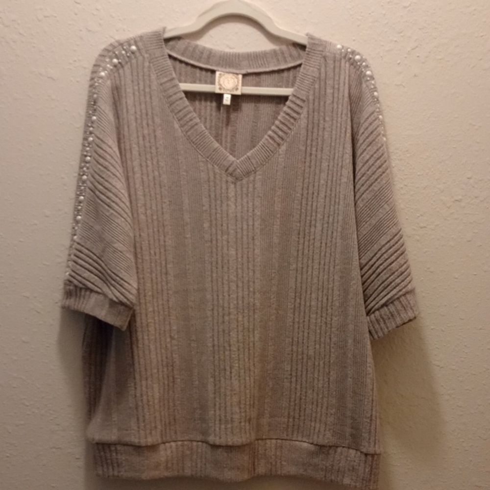 Light Purple V-Neck Sweater With Peel Embellishments